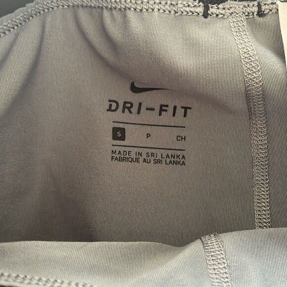 Nike Pro Women's Grey Capri Compression Dri‑fit Leggings Large Swoosh Small - Picture 7 of 9